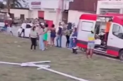 Pedreiro morre e quatro ficam feridos após choque elétrico durante instalação de poste na Bahia