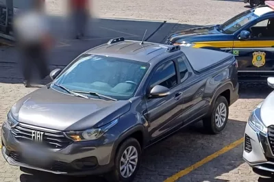 PRF recupera veículo furtado em Itaberaba