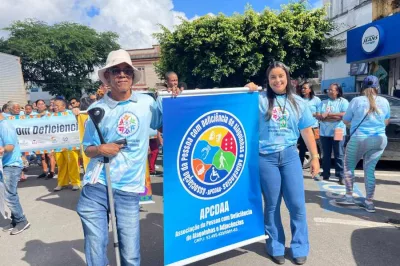 Caminhada encerra Semana da Pessoa com Deficiência em Alagoinhas