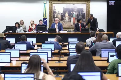 CCJ aprova aumento de pena para aliciamento de crianças na internet