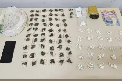 Policiais do 4°BPM apreendem drogas em Alagoinhas
