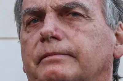 Bolsonaro melhora função renal, mas marcadores inflamatórios sobem