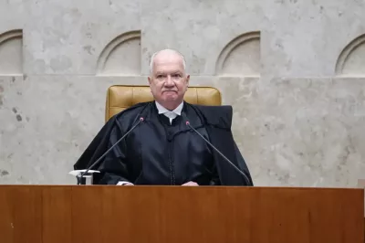 Fachin toma posse no cargo de presidente do STF
