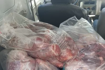 Polícia Civil apreende caminhão com carga de carne imprópria em Salvador