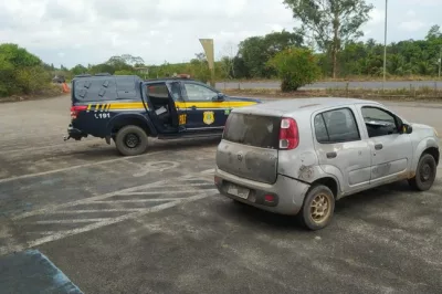 Em Alagoinhas, PRF recupera veículo com registro de roubo