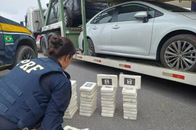 Em Vitória da Conquista, PRF apreende cerca de 120 kg de drogas e recupera veículo adulterado