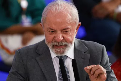 Lula conversa com Trump sobre retirada de sobretaxa