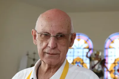 Igreja determina que padre Júlio pare de transmitir missas na internet