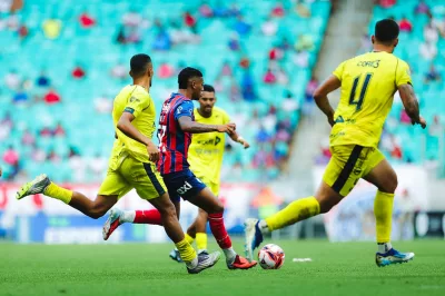 Com jovens, Bahia supera Jequié pela estreia no Campeonato Baiano