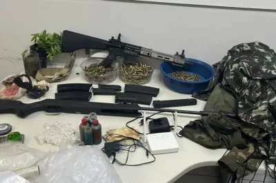 PM apreende fuzil, drogas e veículos na Recôncavo da Bahia