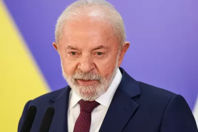Presidente Lula faz cirurgia de catarata e recebe alta hospitalar