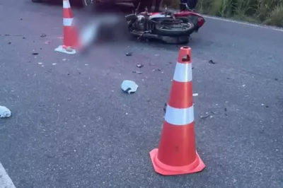 Casal morre em colisão entre motocicleta e caminhão em Coração de Maria