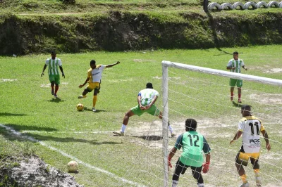 Futebol amador agita Alagoinhas com jogos em vários bairros