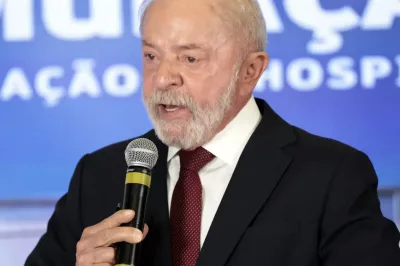 Lula quer incluir inadimplentes do FIES em pacote contra endividamento