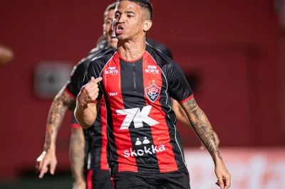 Vitória mostra eficiência e elimina Flamengo da Copa do Brasil