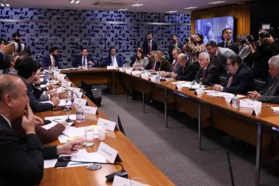 Câmara: governo retira urgência do fim da escala 6×1 e destrava pauta