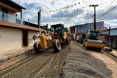 Alagoinhas: obras das ruas Thompson Flores e Inácio Bastos entram em fase final de pavimentação