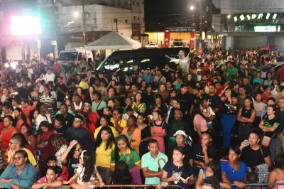 Marcha para Jesus reúne multidão em louvor e oração nas ruas de Alagoinhas