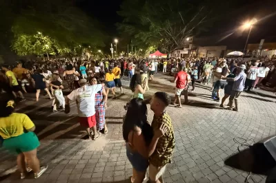 Forró de Rua reúne famílias, dançarinos e comunidade em celebração da cultura popular