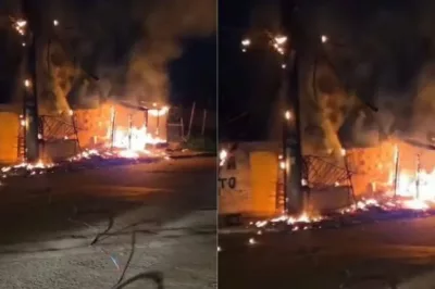 Barraca pega fogo após suposta explosão de gás de botijão na Bahia