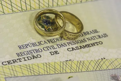 Comissão da Câmara aprova projeto que declara nulo casamento de menores de 16 anos de idade