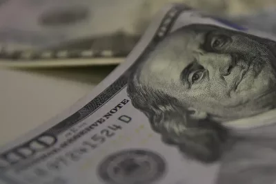 Tarifaço de 25% dos EUA sobre o Brasil começa a valer; saiba mais